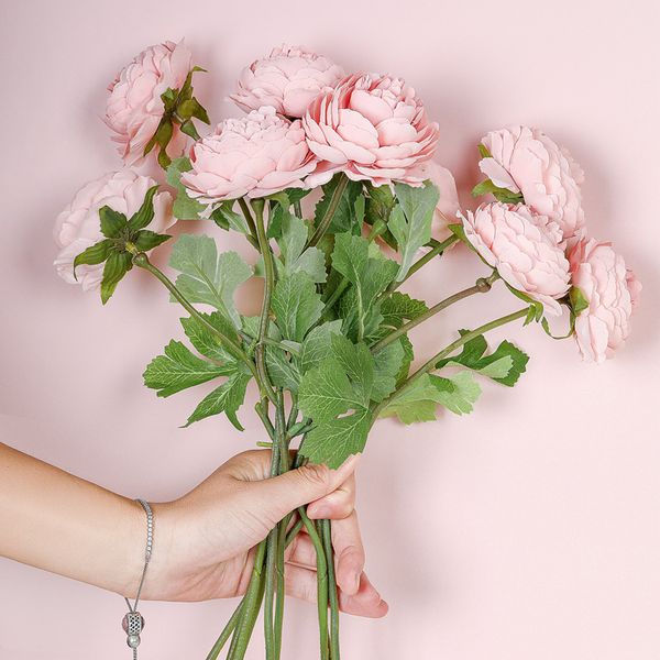 10pcs/lot artificial lotus macarons rose fake silk flowers branch home decoration wedding holding flowers wreath garden decor fence wall
10pcs/lot artificial lotus macarons rose fake silk flowers branch home decoration wedding holding flowers wreath garden decor fence wall