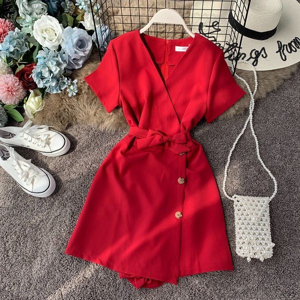 2020 summer bodysuit women romper short sleeves red jumpsuit v-neck wide pants single breasted solid beach style, Black;white
2020 summer bodysuit women romper short sleeves red jumpsuit v-neck wide pants single breasted solid beach style, Black;white
