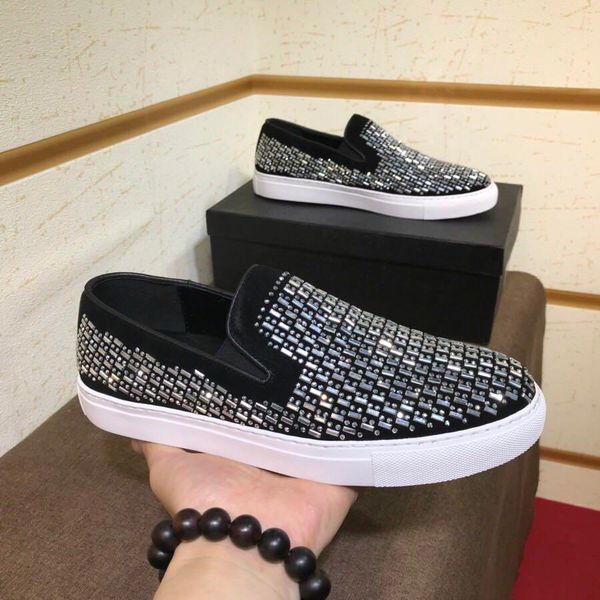 2018 new luxury casual shoes black white pink gold designer comfort pretty mens shoes casual leather shoes men women sneakers 38-44 019
2018 new luxury casual shoes black white pink gold designer comfort pretty mens shoes casual leather shoes men women sneakers 38-44 019