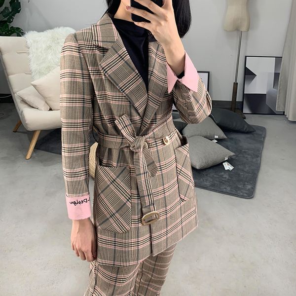 женский blazer 2019 осень новый ретро двубортный плед костюм куртка женская мода манжета вышитые blazer женщины, White;black
женский blazer 2019 осень новый ретро двубортный плед костюм куртка женская мода манжета вышитые blazer женщины, White;black