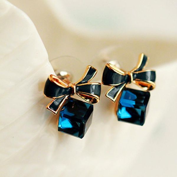 the fashion 2016 chic shimmer plated gold bow cubic crystal earrings blue rhinestone stud earrings for women, Golden;silver
the fashion 2016 chic shimmer plated gold bow cubic crystal earrings blue rhinestone stud earrings for women, Golden;silver