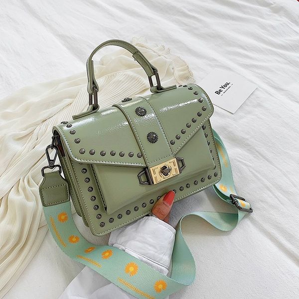 women's bag 2020 new fashion retro rivet handbag wide strap versatile fashion handbag shoulder messenger small slap bag
women's bag 2020 new fashion retro rivet handbag wide strap versatile fashion handbag shoulder messenger small slap bag