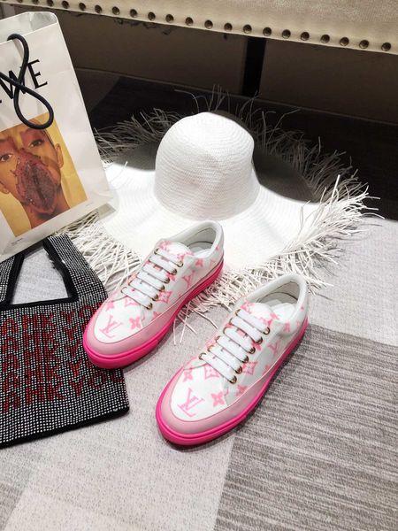new style women's shoes for spring festival luxury women's classic casual love shoes driving platform shoes triple fashion design, Black
new style women's shoes for spring festival luxury women's classic casual love shoes driving platform shoes triple fashion design, Black