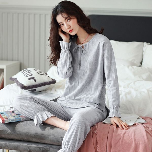 2020cotton пижама женщина весна осень корейской версия длинные рукава кукла шея сладкие простой может носить вне службы костюма, Black;red
2020cotton пижама женщина весна осень корейской версия длинные рукава кукла шея сладкие простой может носить вне службы костюма, Black;red