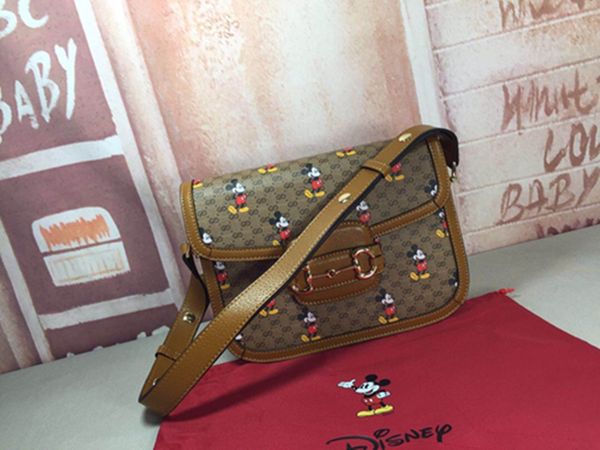 2020 new classic fashion designer design trend single shoulder bag slant straddle bag 042 leads the fashion front, Blue;gray
2020 new classic fashion designer design trend single shoulder bag slant straddle bag 042 leads the fashion front, Blue;gray