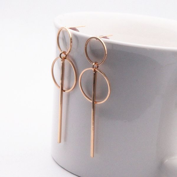 2018 new fashion earrings punk simple gold/ silver / long section tassel pendant size circle earrings for ladies gifts wholesale, Golden;silver
2018 new fashion earrings punk simple gold/ silver / long section tassel pendant size circle earrings for ladies gifts wholesale, Golden;silver