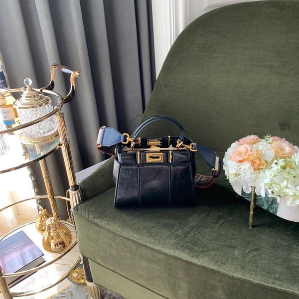 2019 brand fashion bags red positive and negative leather bag with detachable vintage gold handbags for women shoulder bag 7-5
2019 brand fashion bags red positive and negative leather bag with detachable vintage gold handbags for women shoulder bag 7-5