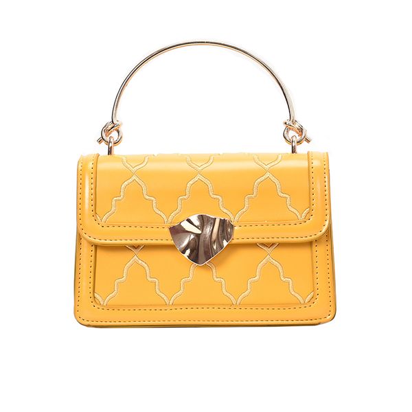 women's bag fashion lingge embroidery line fashion bag 2020 new solid color pu leather chain shoulder
women's bag fashion lingge embroidery line fashion bag 2020 new solid color pu leather chain shoulder
