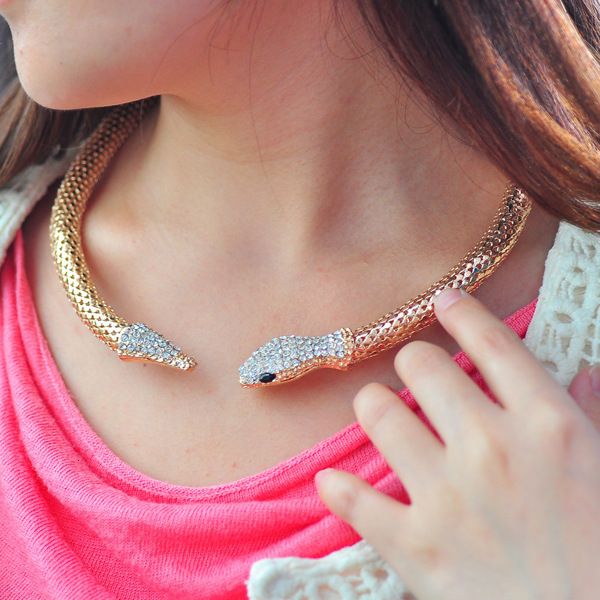 европа и соединенные штаты ретро воротник ночной клуб для женщин высокое качество 36 см сплава ожерелье для девочек 35 г алмаз змея ключицы, Golden;silver 
европа и соединенные штаты ретро воротник ночной клуб для женщин высокое качество 36 см сплава ожерелье для девочек 35 г алмаз змея ключицы, Golden;silver