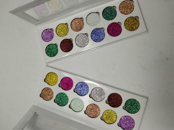 new brand cosmetics glitter eyeshadow palette 12colors makeup eye shadow palette two - layer combination suit european and american fashion
new brand cosmetics glitter eyeshadow palette 12colors makeup eye shadow palette two - layer combination suit european and american fashion