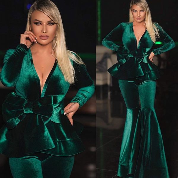 dark green velvet sheath evening dresses 2 pieces v neck ruffles long sleeve prom gowns plus size formal party dress, Black;red
dark green velvet sheath evening dresses 2 pieces v neck ruffles long sleeve prom gowns plus size formal party dress, Black;red