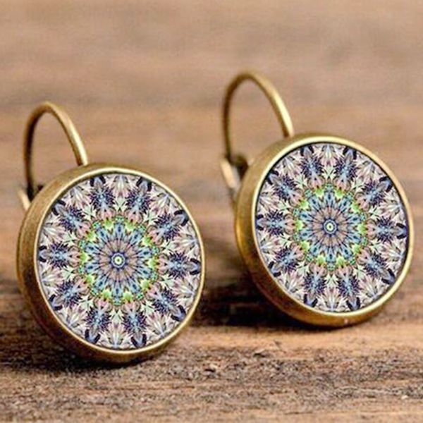 10Pair Rose Window Stained Glass Notre Dame de Paris Cathedral Earrings Jewelry DIY Religious Earrings 2 color
10Pair Rose Window Stained Glass Notre Dame de Paris Cathedral Earrings Jewelry DIY Religious Earrings 2 color