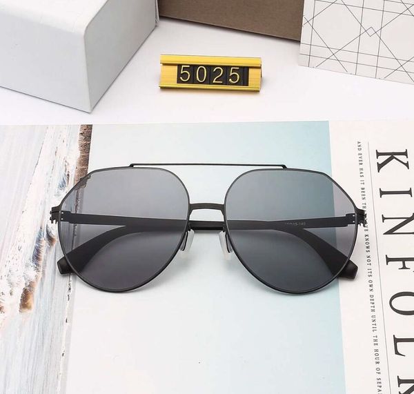 d10 designer sunglasses new fashion brand sunglasses man womens beach glasses uv400 d10 letters 5025 4 colors optional with box, White;black
d10 designer sunglasses new fashion brand sunglasses man womens beach glasses uv400 d10 letters 5025 4 colors optional with box, White;black