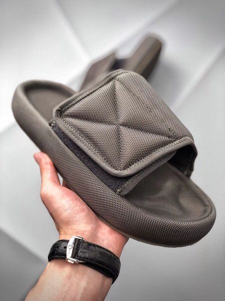 2020 kanye сезон 6 тренд drag velcro тапочки новый цвет нейлоновая ткань мужские женские уличные тапочки сандалии мужская обувь размер 13 n9, Black
2020 kanye сезон 6 тренд drag velcro тапочки новый цвет нейлоновая ткань мужские женские уличные тапочки сандалии мужская обувь размер 13 n9, Black