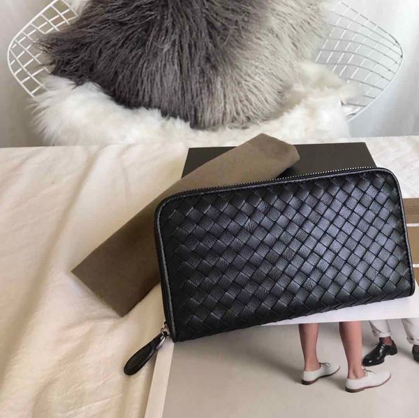 fashion men women clutch knitting wallet leather single zipper wallets lady long classical high capacity purse original box card holders, Red;black
fashion men women clutch knitting wallet leather single zipper wallets lady long classical high capacity purse original box card holders, Red;black