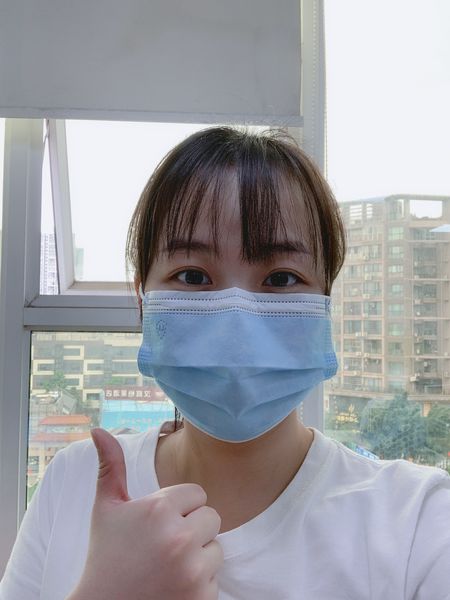 spot disposable masks three-layer blue dust-proof breathable soft mask with melt-blown cloth anti-fog thickening outdoor family applicable
spot disposable masks three-layer blue dust-proof breathable soft mask with melt-blown cloth anti-fog thickening outdoor family applicable