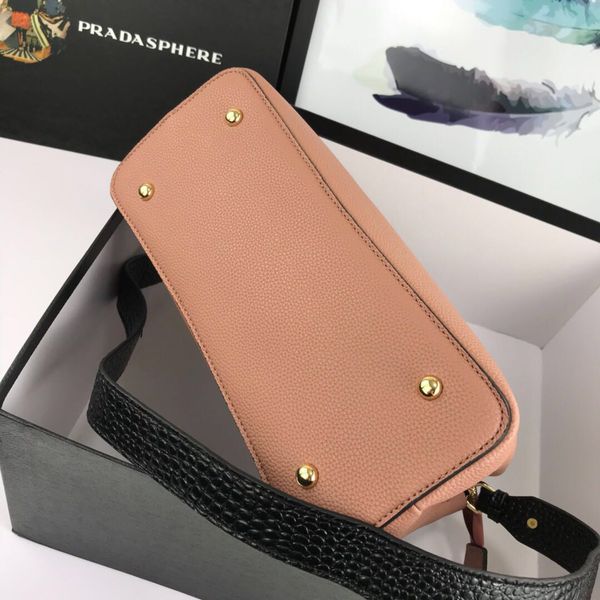 designer luxury handbags purses new ladises litchi veined cowhide dermis genuine leather real leather hardware womens bag
designer luxury handbags purses new ladises litchi veined cowhide dermis genuine leather real leather hardware womens bag