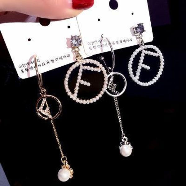 women wild brand designer earrings silver needle pearl earrings letter f earrings shiny diamond quality
women wild brand designer earrings silver needle pearl earrings letter f earrings shiny diamond quality