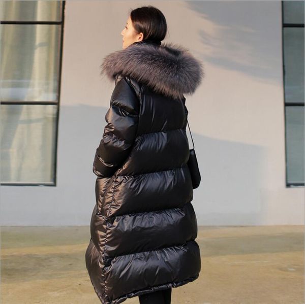 2019 winter new down jacket female long section black white duck down scorpion big fur collar thick section
2019 winter new down jacket female long section black white duck down scorpion big fur collar thick section