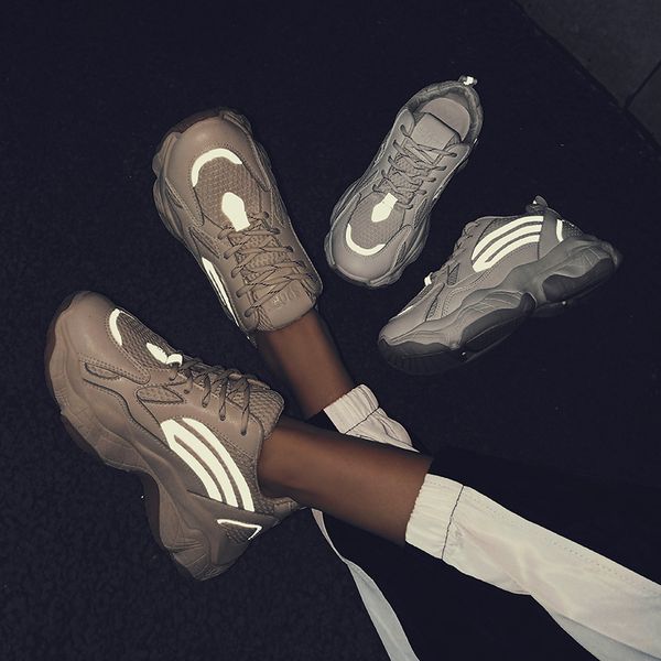 2020 new coconut 700v2 really explosive retro daddy shoes casual reflective sneakers women's shoes couple running shoes size 35-40, Black
2020 new coconut 700v2 really explosive retro daddy shoes casual reflective sneakers women's shoes couple running shoes size 35-40, Black