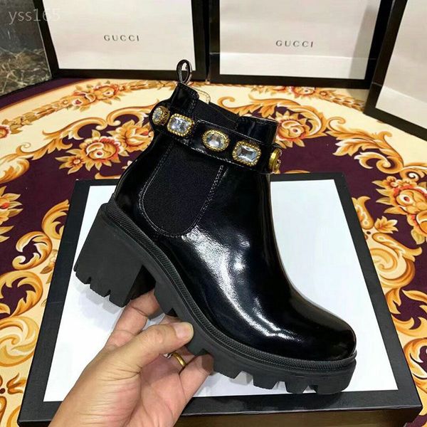 2020 classic autumn and winter martin boots female british style students korean version of the wild motorcycle boots retro round head, Black 
2020 classic autumn and winter martin boots female british style students korean version of the wild motorcycle boots retro round head, Black