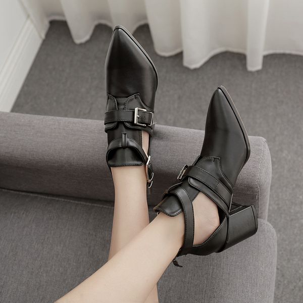 black booties female .5cm thick heel motorcycle ankle boots double row buckle fashion designer winter lady shoes
black booties female .5cm thick heel motorcycle ankle boots double row buckle fashion designer winter lady shoes