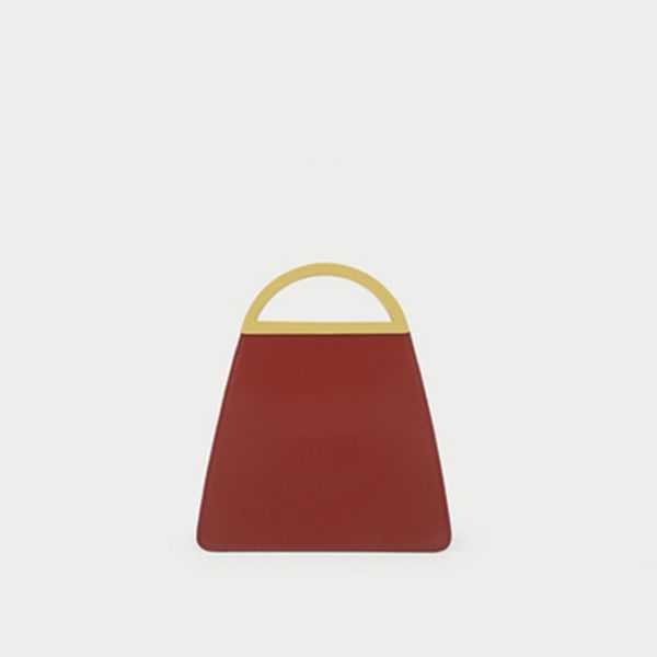 genuine leather women bag simple solid color hand-held messenger small square bag chain strip single shoulder
genuine leather women bag simple solid color hand-held messenger small square bag chain strip single shoulder