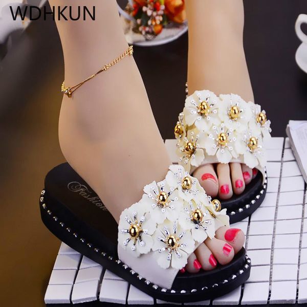 women flat outdoor beach slippers female rivets flower slides slipper summer non-slip platform shoes girl woman leisure footwear, Black
women flat outdoor beach slippers female rivets flower slides slipper summer non-slip platform shoes girl woman leisure footwear, Black