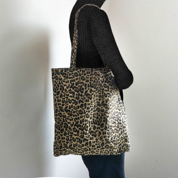 casual leopard print canvas shopping bag large capacity shopping handbags woman tote bags
casual leopard print canvas shopping bag large capacity shopping handbags woman tote bags