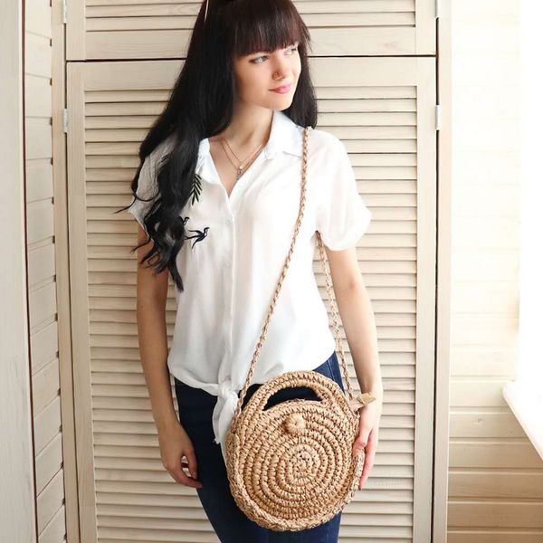 handmade rattan woven round lady's handbag straw knit summer beach bag woman shoulder messenger bag khaki beige tote luxury
handmade rattan woven round lady's handbag straw knit summer beach bag woman shoulder messenger bag khaki beige tote luxury
