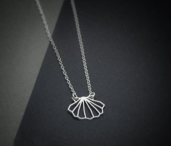 30pcs geometric origami sea clam shell necklace nautical ariel mermaid conch seashell pendant chain necklaces for ocean beach party gifts, Silver
30pcs geometric origami sea clam shell necklace nautical ariel mermaid conch seashell pendant chain necklaces for ocean beach party gifts, Silver