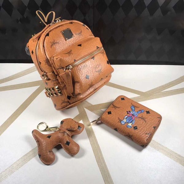 designer backpack letter rivet leather mini backpack designer shoulder bags purse fashion female backpack school bag wallets three-piece sui
designer backpack letter rivet leather mini backpack designer shoulder bags purse fashion female backpack school bag wallets three-piece sui