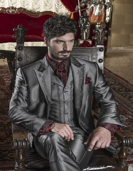 new one button вышивают groomsmen пик нагрудные groom tuxedos мужские костюмы свадебные / выпускной вечер / ужин шафер blazer (куртка + штан, Black;gray
new one button вышивают groomsmen пик нагрудные groom tuxedos мужские костюмы свадебные / выпускной вечер / ужин шафер blazer (куртка + штан, Black;gray