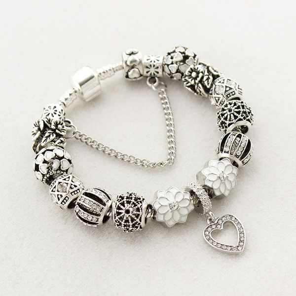 strands bracelet of fashionable and pure black and white collocation is diy hollow out set diamond to beaded hand catenary
strands bracelet of fashionable and pure black and white collocation is diy hollow out set diamond to beaded hand catenary