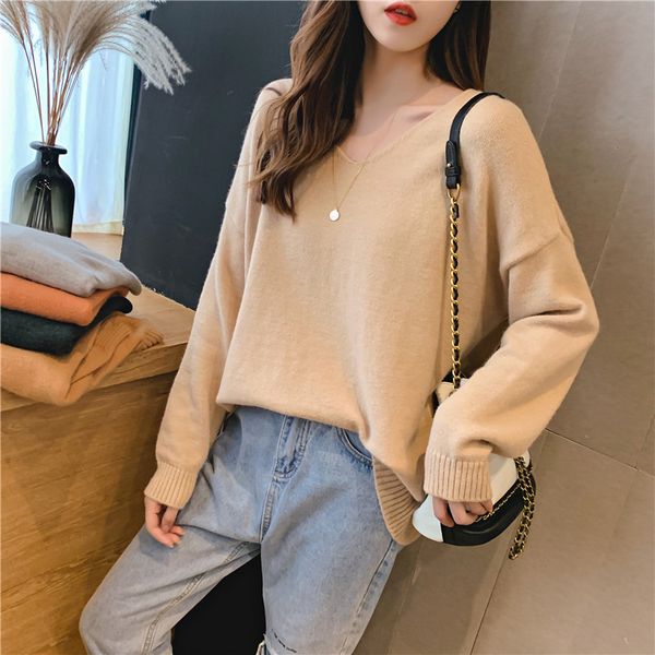 2019 women's v-neck solid color full-sleeve sweater autumn and winter wear daily leisure commuter style, White;black
2019 women's v-neck solid color full-sleeve sweater autumn and winter wear daily leisure commuter style, White;black