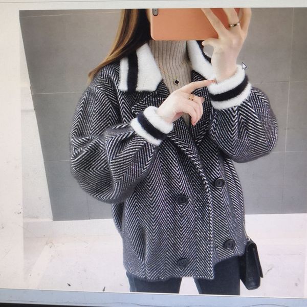 2019 women's winter new cardigan sweater square collar loose short sweater jacket warm casual solid color, Black;brown
2019 women's winter new cardigan sweater square collar loose short sweater jacket warm casual solid color, Black;brown