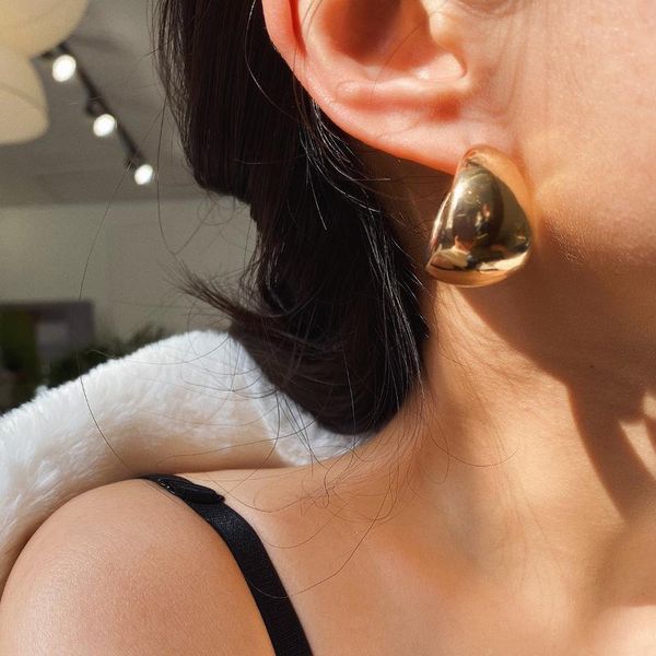 hoop & huggie fashion metal elegant ear studs woman 2021 vintage gold color korean statement earrings accessories brincos, Golden;silver
hoop & huggie fashion metal elegant ear studs woman 2021 vintage gold color korean statement earrings accessories brincos, Golden;silver