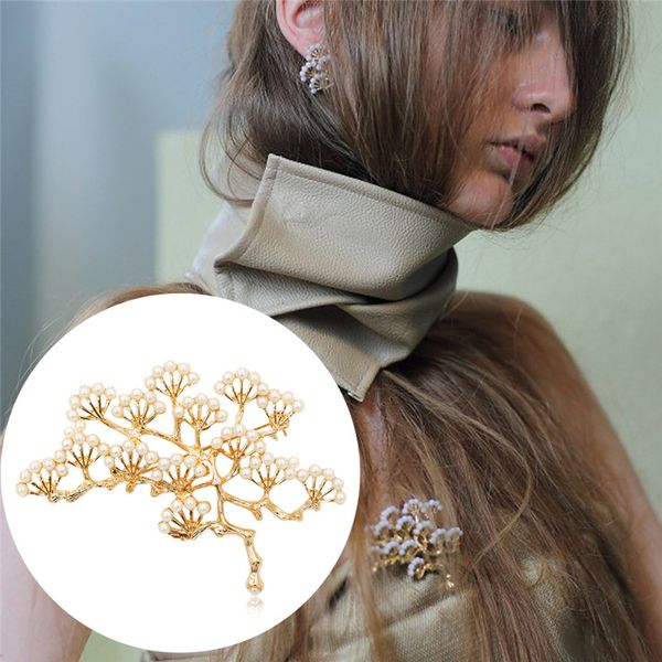15pcs/lot europe retro pine tree brooches imitation pearl plant corsage pins for women party gift alloy geometric pin jewelry accessories, Gray
15pcs/lot europe retro pine tree brooches imitation pearl plant corsage pins for women party gift alloy geometric pin jewelry accessories, Gray