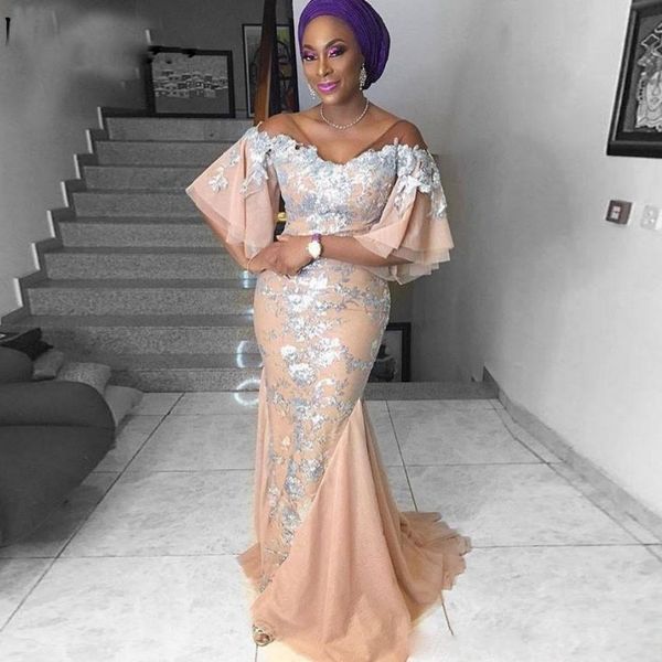 plus size evening dresses african women wear half sleeves sequined lace appliques mermaid prom dress satin v neck party gowns, Black;red
plus size evening dresses african women wear half sleeves sequined lace appliques mermaid prom dress satin v neck party gowns, Black;red