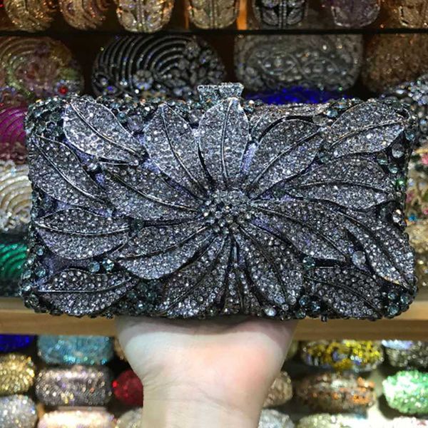 new arrival crystal evening clutch bags fashion diamond women mini dinner prom shoulder messenger handbags rhinestone clutches
new arrival crystal evening clutch bags fashion diamond women mini dinner prom shoulder messenger handbags rhinestone clutches