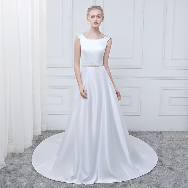 scoop neck satin beach wedding gowns 2019 sweep train wedding dress with crystal sash vestidos de novia, White
scoop neck satin beach wedding gowns 2019 sweep train wedding dress with crystal sash vestidos de novia, White