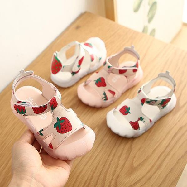 2020 new children's sandals girls' shoes summer little princess soft bottom baotou strawberry girls' baby shoes 1-3 years old, Black;red
2020 new children's sandals girls' shoes summer little princess soft bottom baotou strawberry girls' baby shoes 1-3 years old, Black;red