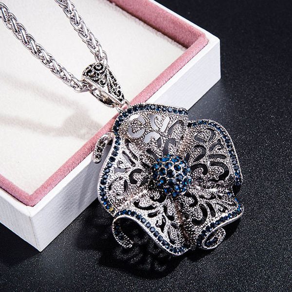 vintage black blue crystal rhinestone flowers drop necklaces pendants for women long necklace jewelry dress sweater accessories, Silver
vintage black blue crystal rhinestone flowers drop necklaces pendants for women long necklace jewelry dress sweater accessories, Silver