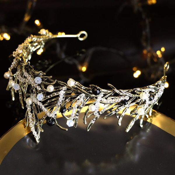 antique gold tiara vintage crown crystal headband wedding bridal hair accessories pearl women headpiece romantic prom diadem, White;golden
antique gold tiara vintage crown crystal headband wedding bridal hair accessories pearl women headpiece romantic prom diadem, White;golden