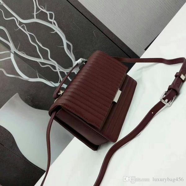 summer girls small bag 2019 new women's handbags leather fashion retro messenger bag european and american style
summer girls small bag 2019 new women's handbags leather fashion retro messenger bag european and american style