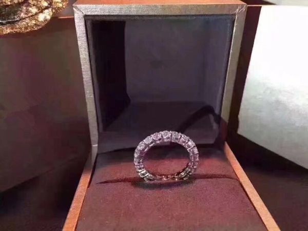 Роскошный Классический Дизайнер S925 Стерлингового Серебра Полный Квадрат Циркон
Роскошный Классический Дизайнер S925 Стерлингового Серебра Полный Квадрат Циркон