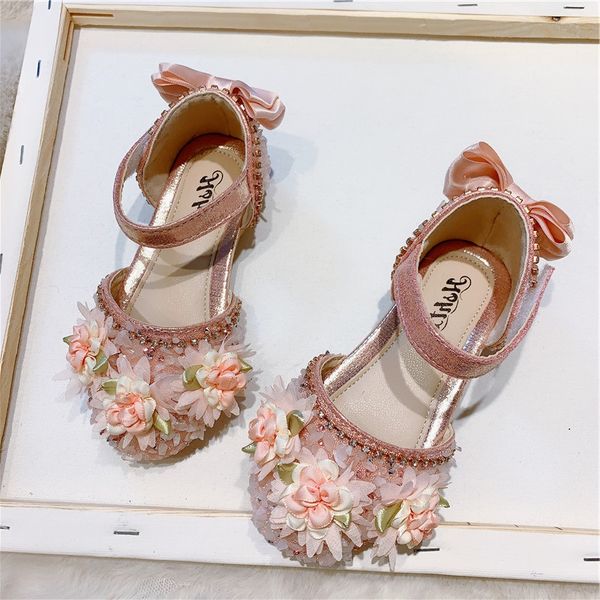 handmade cute 3d flowers girls sandals for toddler kids summer shoes 2020 crystal children gladiator sandals princess kids shoes, Black;red
handmade cute 3d flowers girls sandals for toddler kids summer shoes 2020 crystal children gladiator sandals princess kids shoes, Black;red