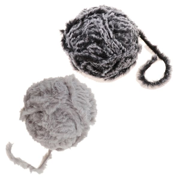 2 pieces 32 meters knitting faux fur yarn woven for sweater scarf hats blankets knitting, Black;white
2 pieces 32 meters knitting faux fur yarn woven for sweater scarf hats blankets knitting, Black;white
