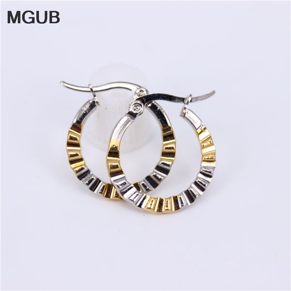 stainless steel jewelry fashion simple new exquisite small hoop earring gold color round earring for women jewelry lh772, Golden;silver
stainless steel jewelry fashion simple new exquisite small hoop earring gold color round earring for women jewelry lh772, Golden;silver