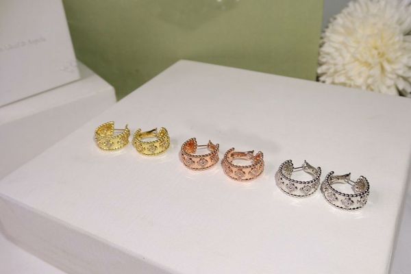 four leaf clover stud earrings 925 silver new design women bohemia antique bronze metal hollow out rhinestone resin gem dangle earrings11
four leaf clover stud earrings 925 silver new design women bohemia antique bronze metal hollow out rhinestone resin gem dangle earrings11